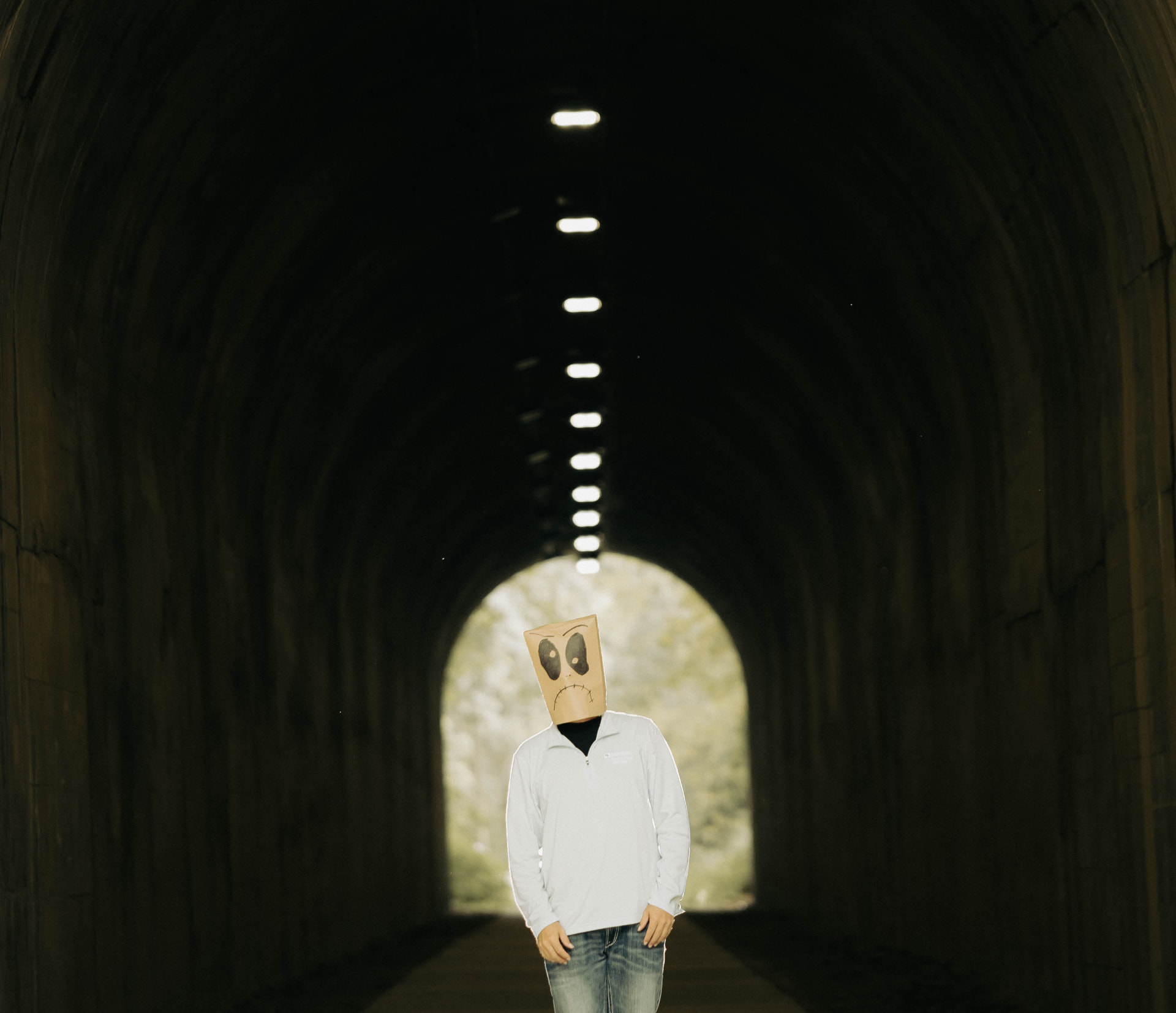 Paper Face, Tunnel