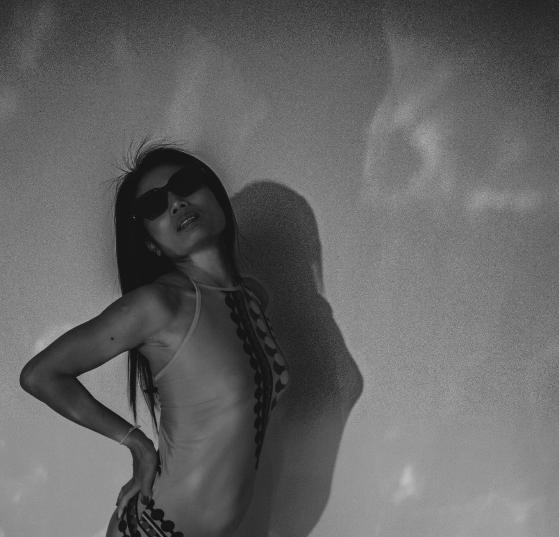Sawan, Cast Shadow