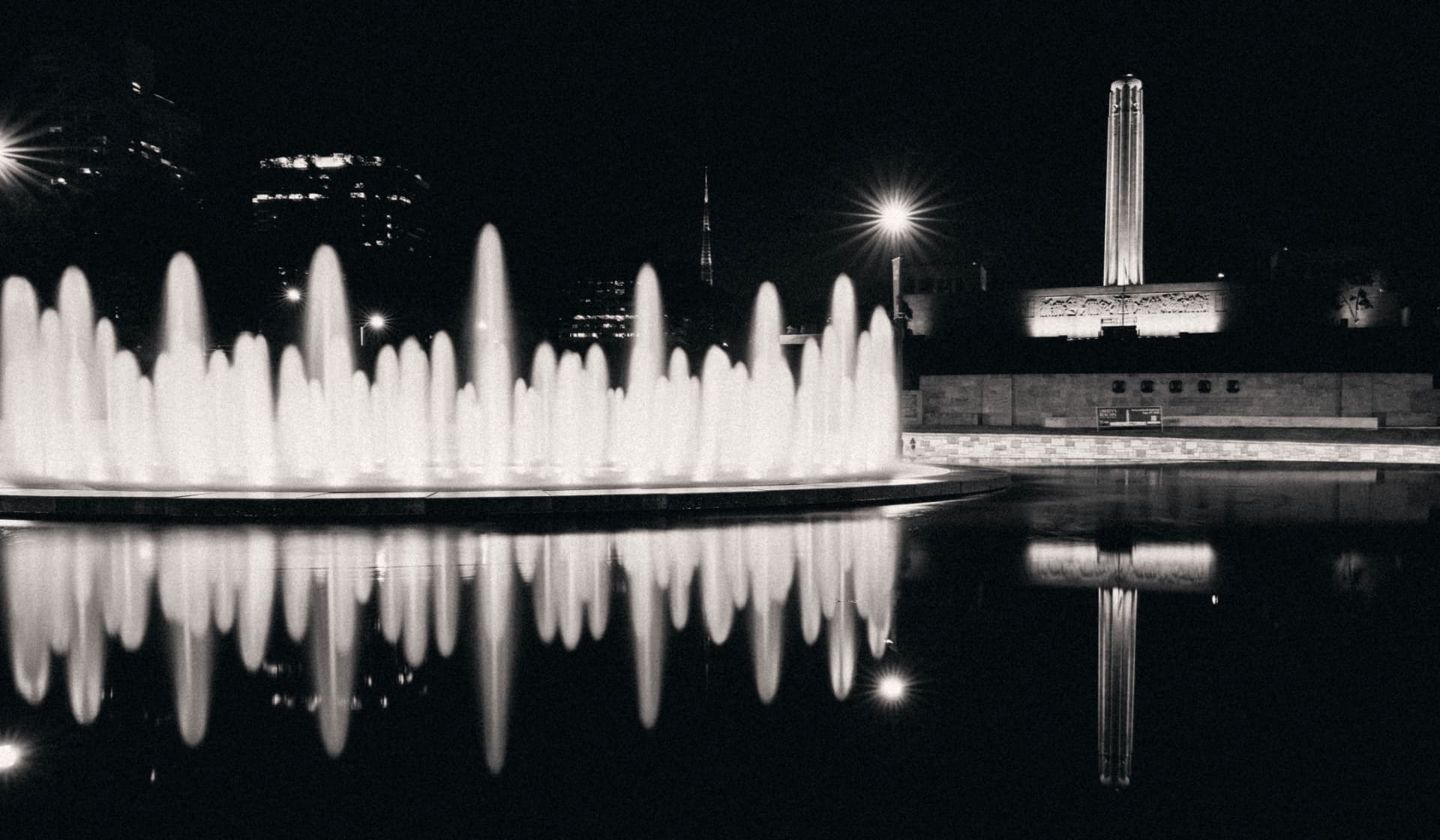 Liberty Memorial, Monochrome