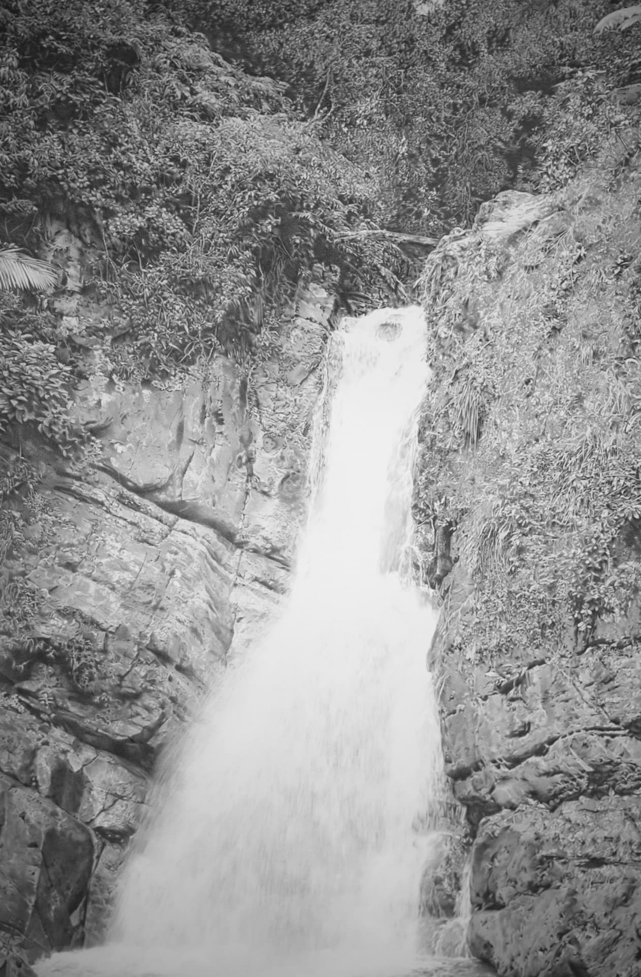 Falls, Monochrome