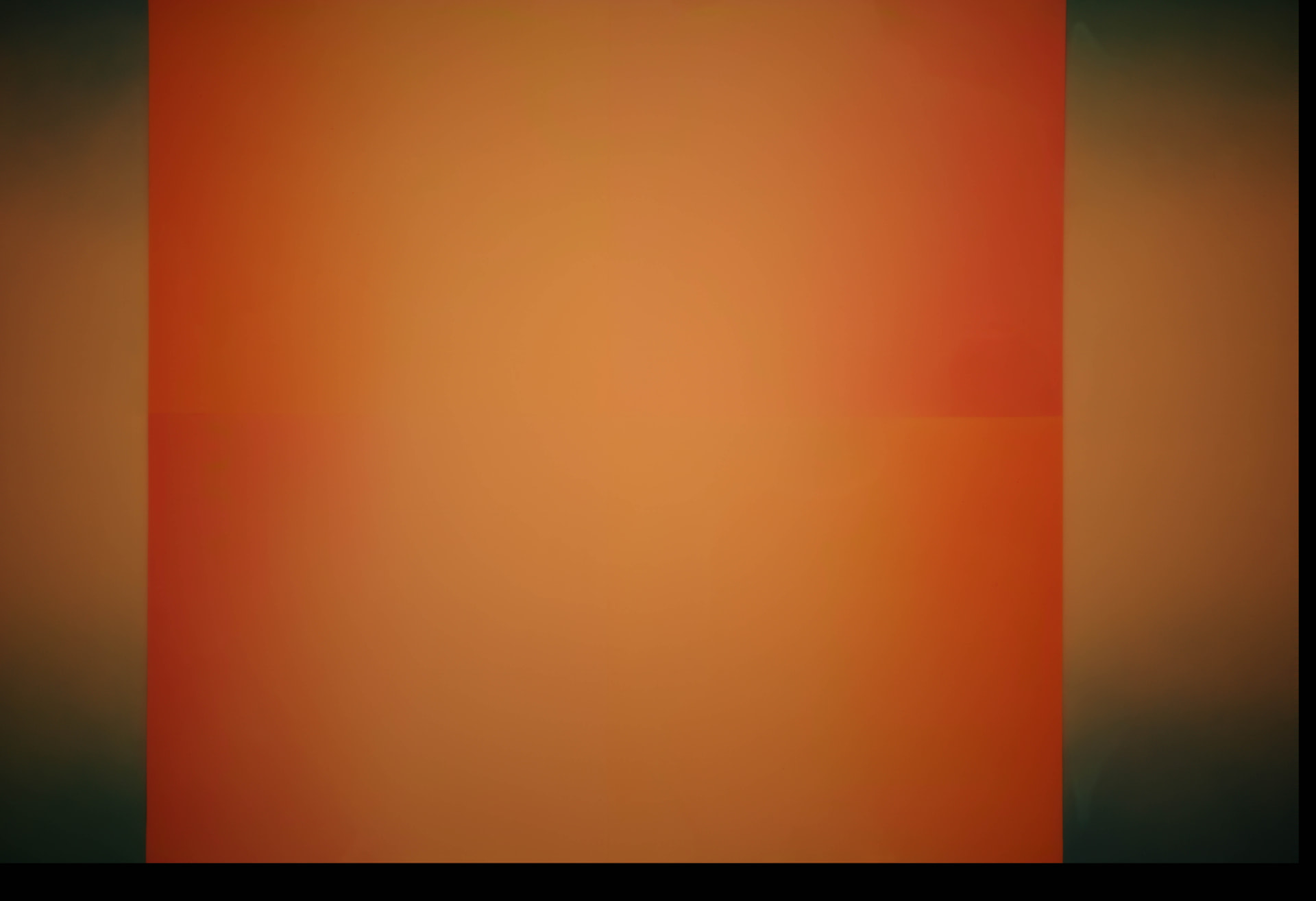 Orange, Between Green